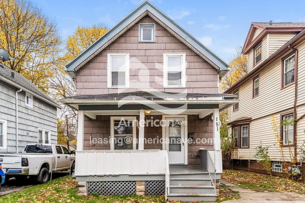 151 Mohawk St