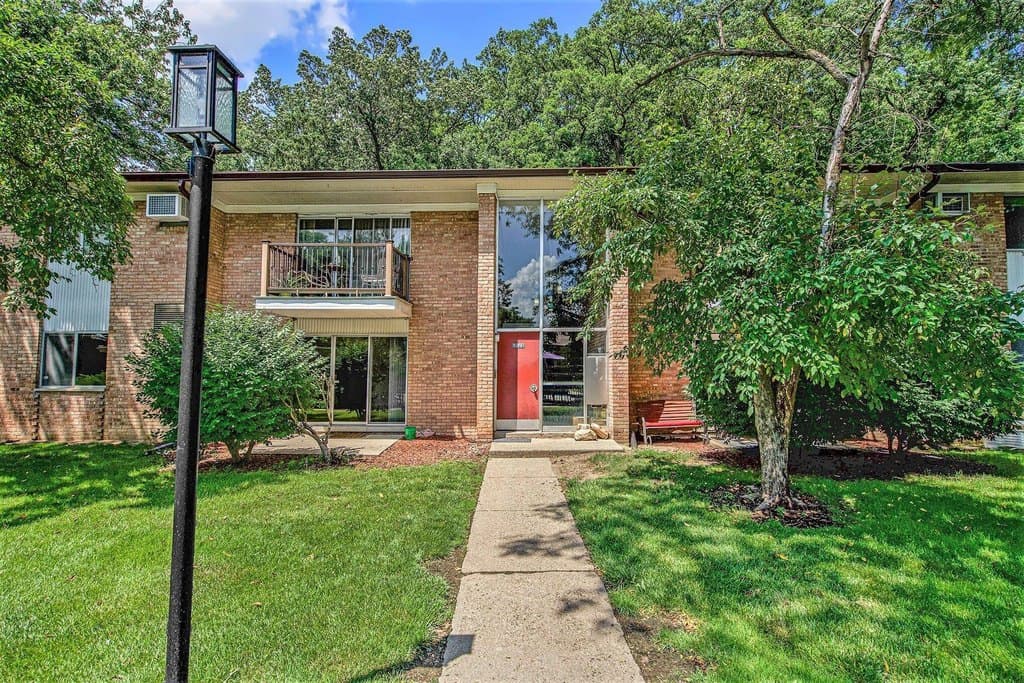 1249 Island Dr Apt 101