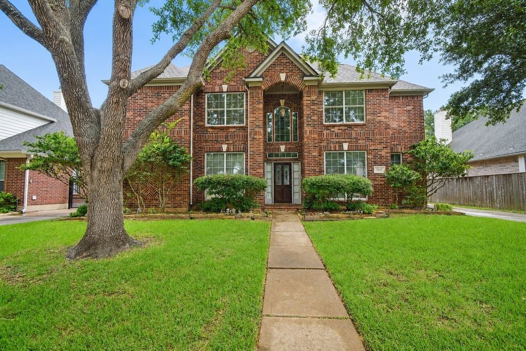 7207 Emerald Glen Dr