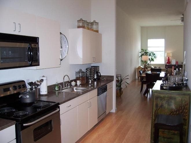 1403 Slocum St Apt 422