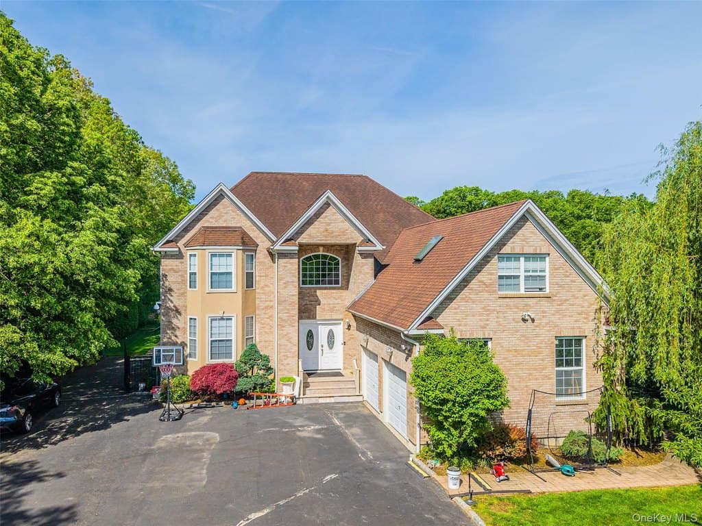 183 Oakfield Ave