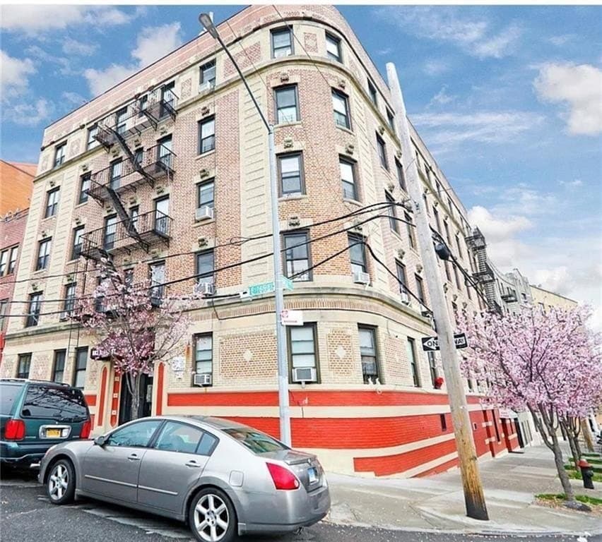 883 E 165th St Apt 4G