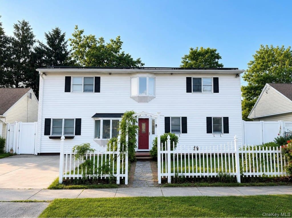 12 Vernon St