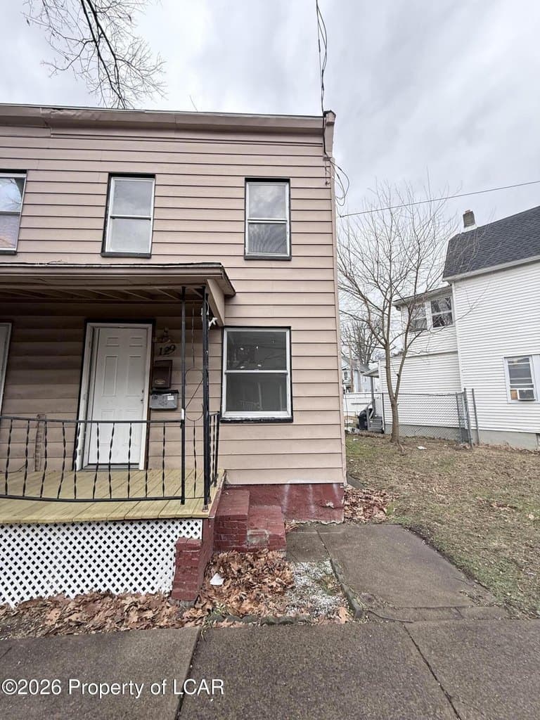 129 Carlisle St