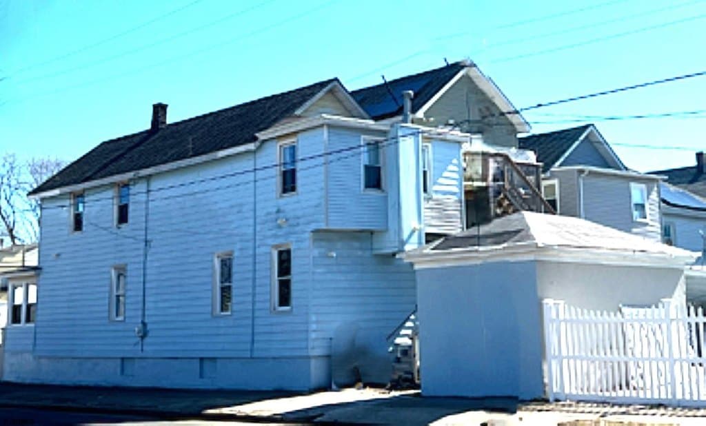 524 N Indiana Ave