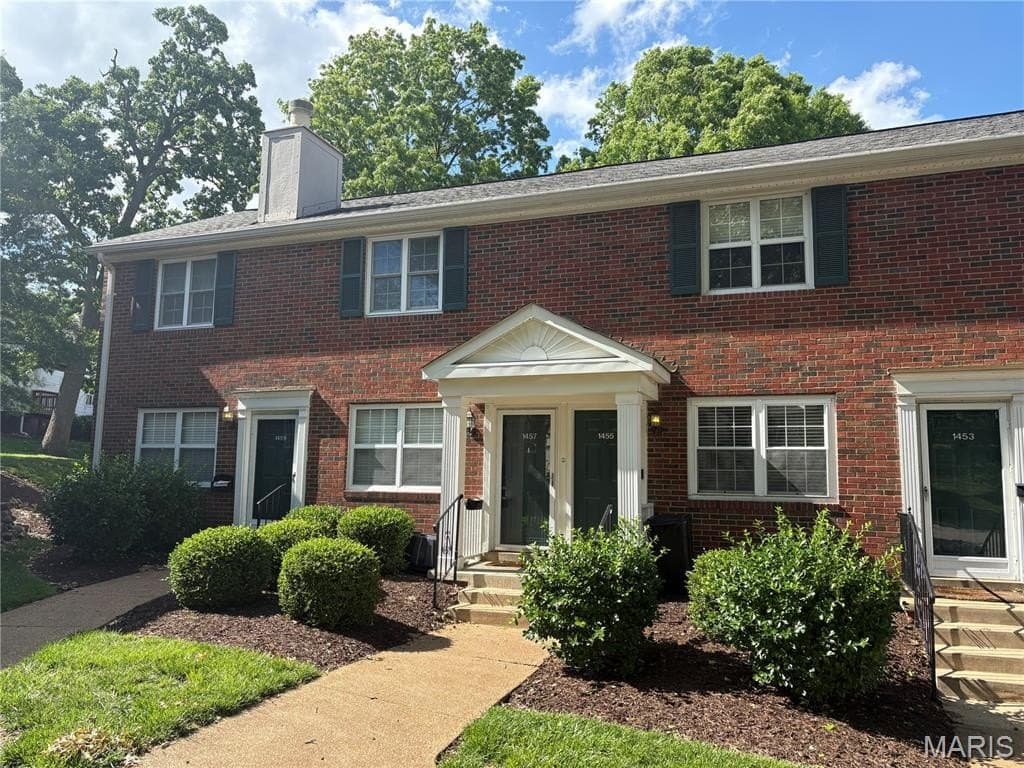 1457 Bobolink Pl
