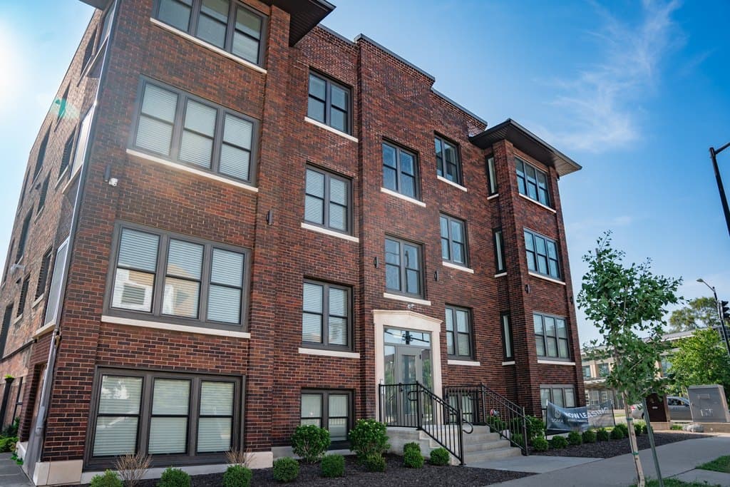 536 S Main St Apt 203