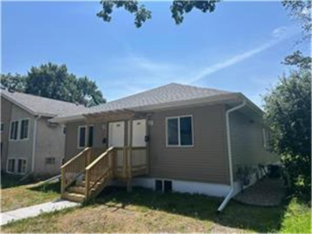 468 Thomas Ave