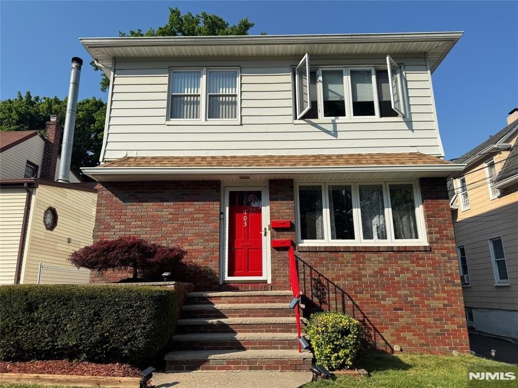 103 E Pleasant Ave Unit 2