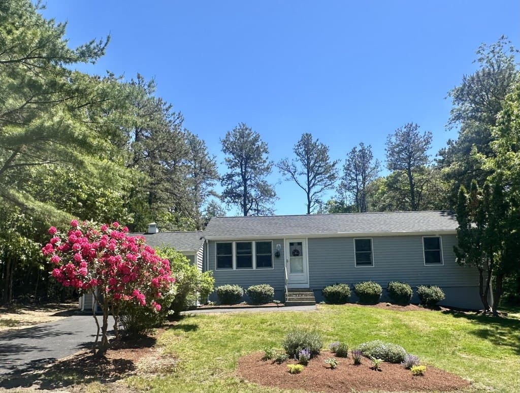 86 Carl Landi Cir