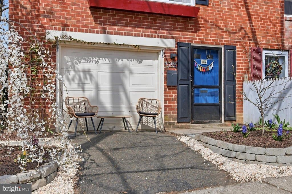 125 E Moreland Ave