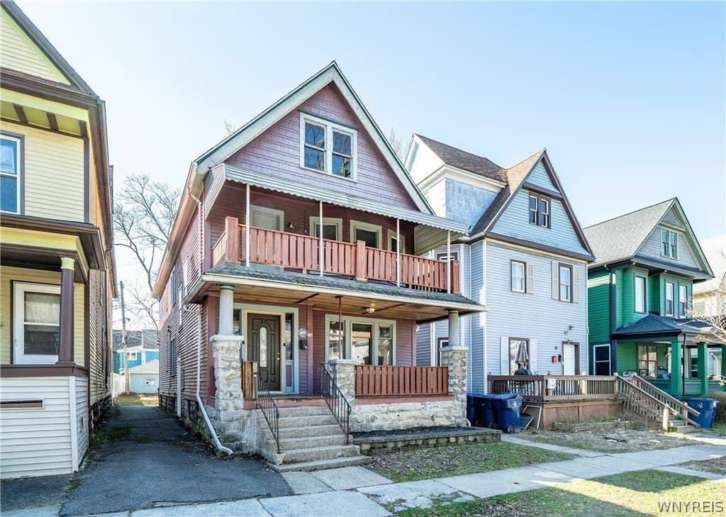 76 Vernon Pl Unit Upper