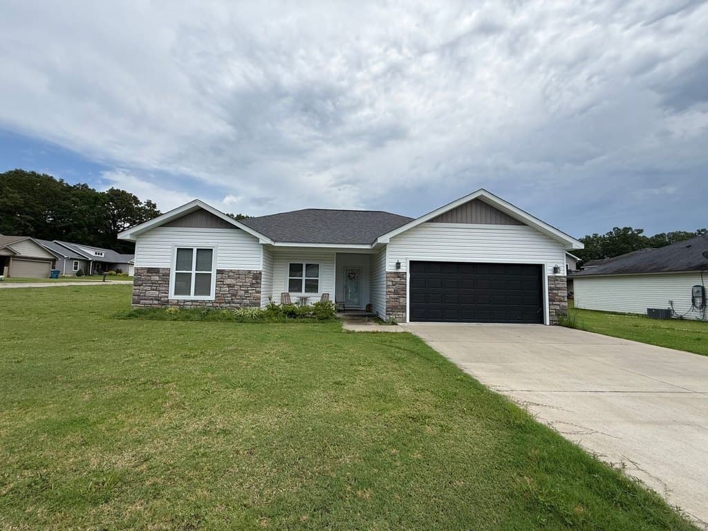 142 Shannon Cir
