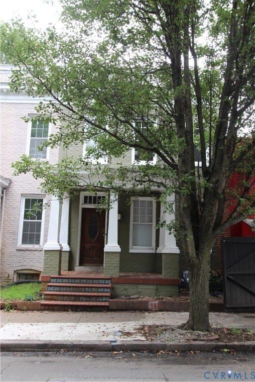 3 Strawberry St