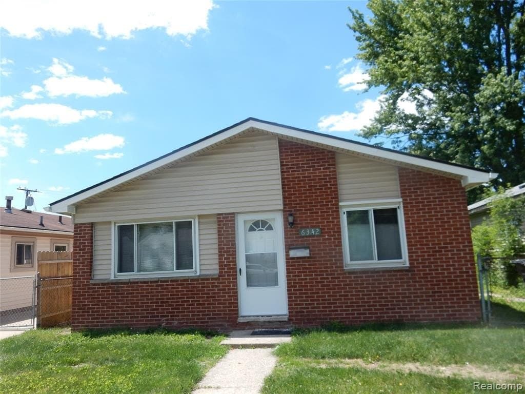 6342 Harold St