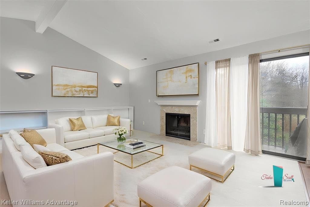 24285 Evergreen Rd