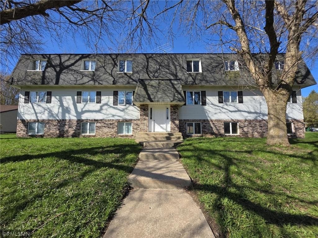 880 E 6th St Apt 2