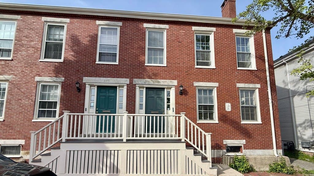 105 Brackett St Unit 3