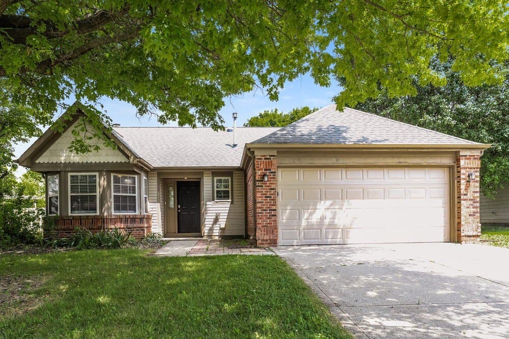 1215 Paul Dr