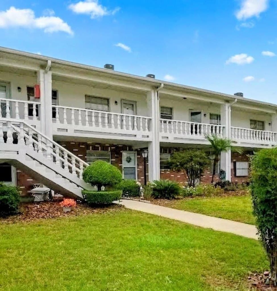 4744 Azalea Dr Apt 204