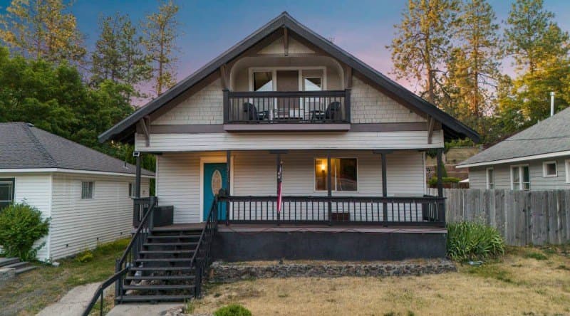 719 E 9th Ave