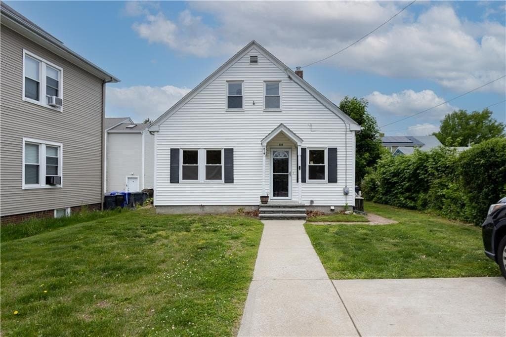 614 River Ave