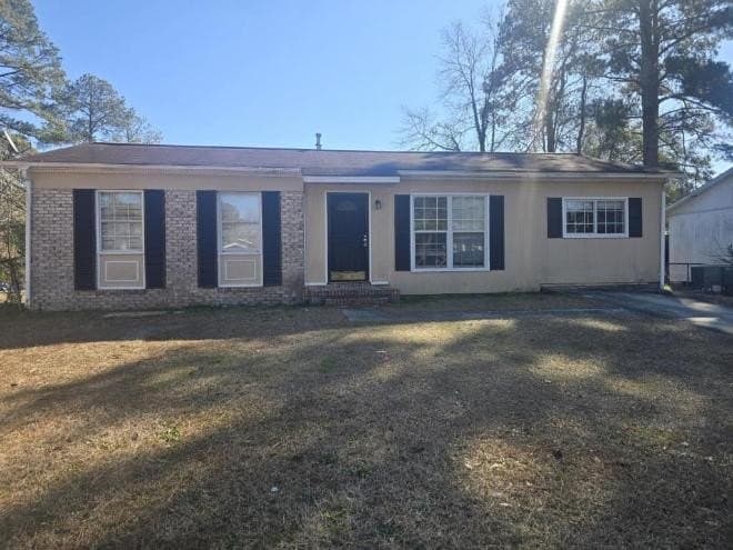 3938 Kings Park Cir