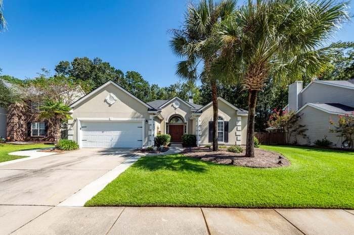 136 Oakbluff Rd