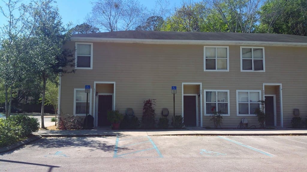 1710 NW 7th St Apt 401