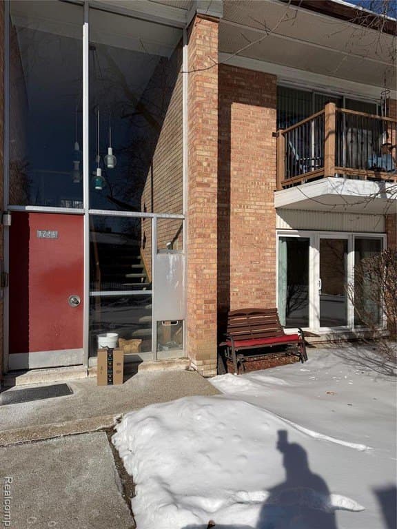 1249 Island Dr Apt 104