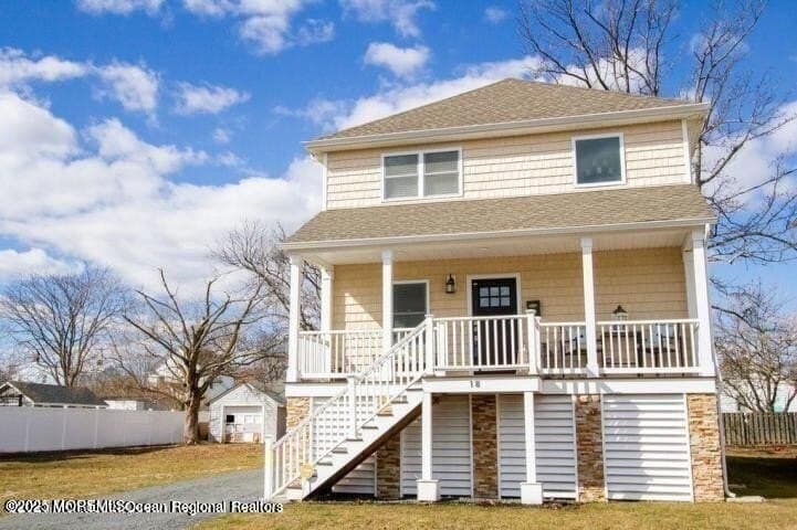 18 Catherine St
