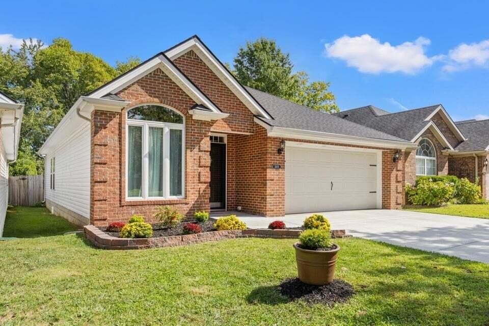3105 Many Oaks Park