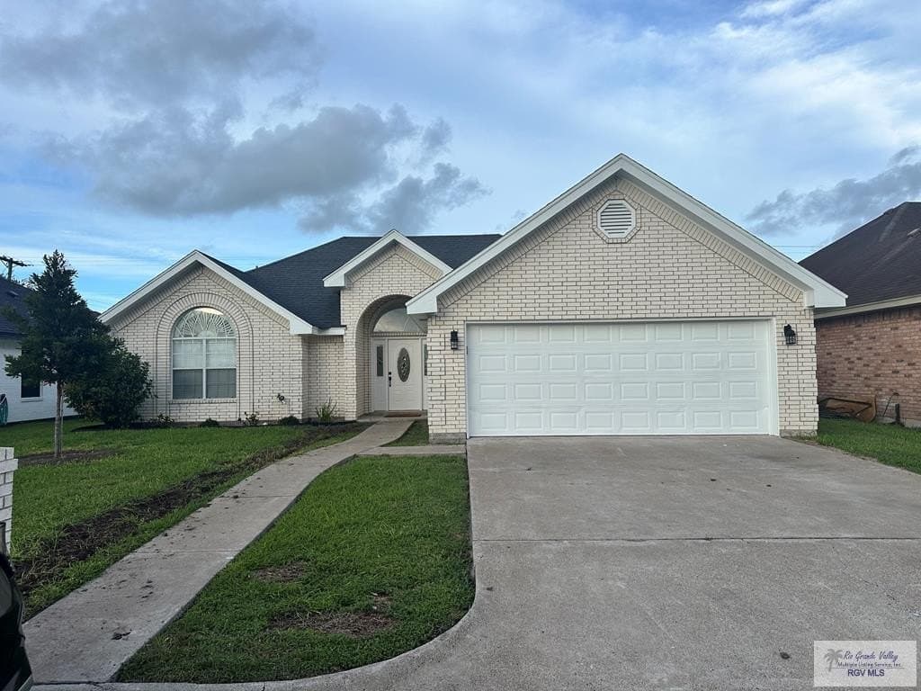 2522 N Country Dr