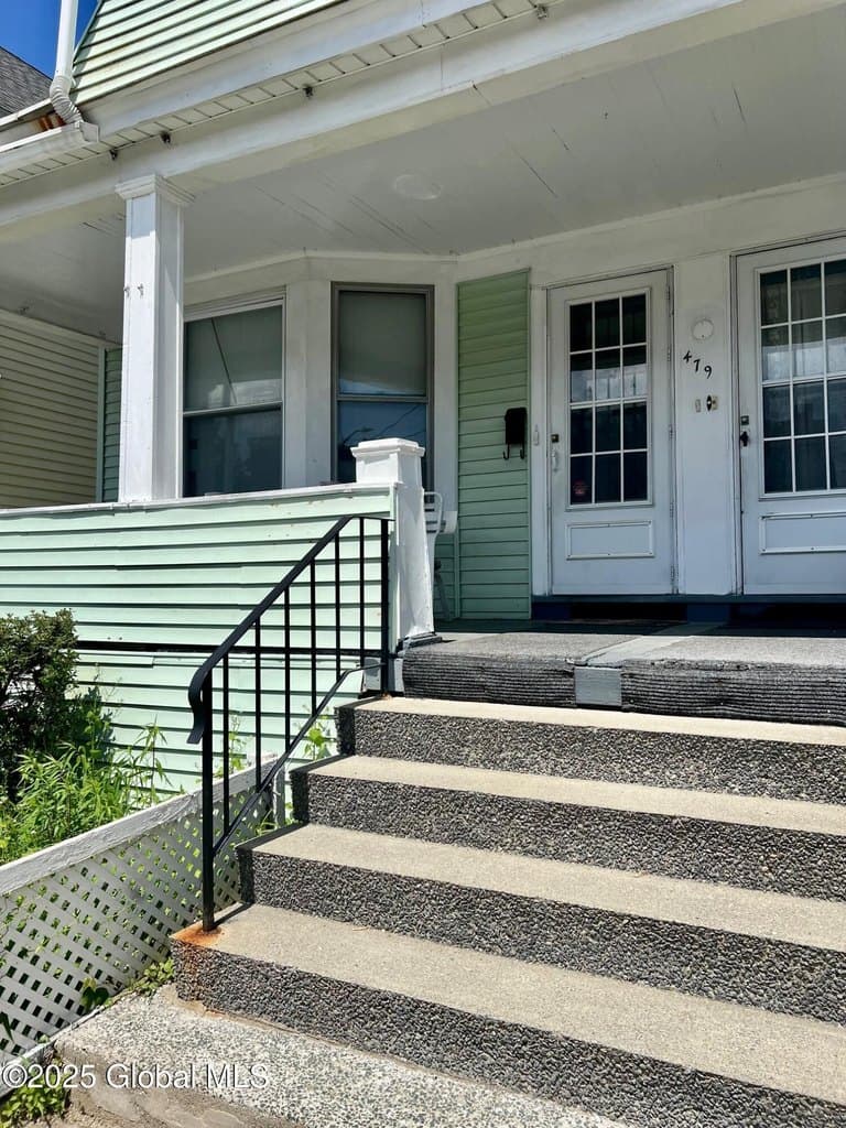 479 West St