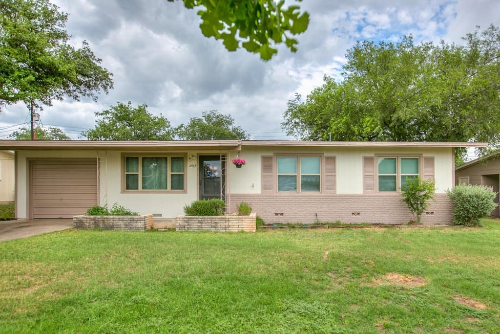 2548 A & M Ave