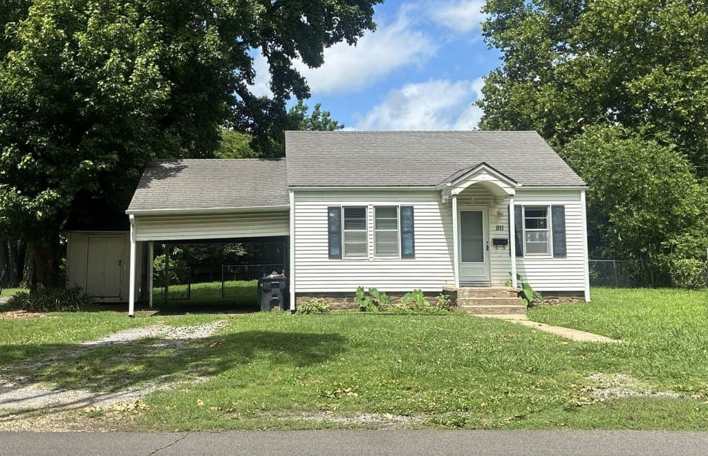 1111 Seminary Ave