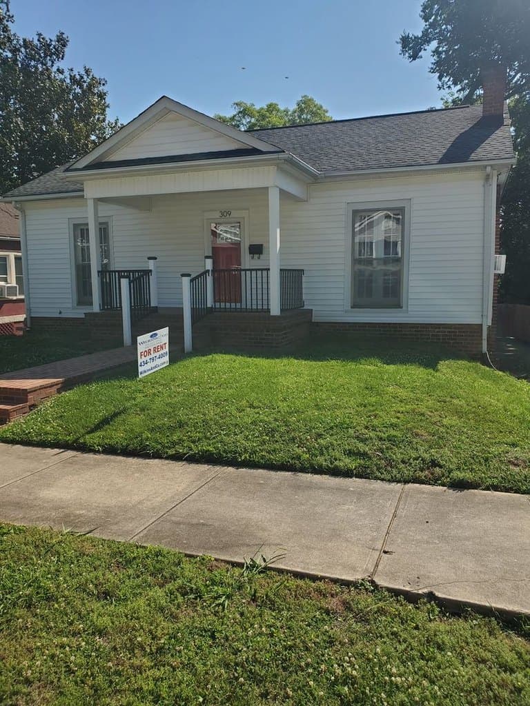 309 Montague St