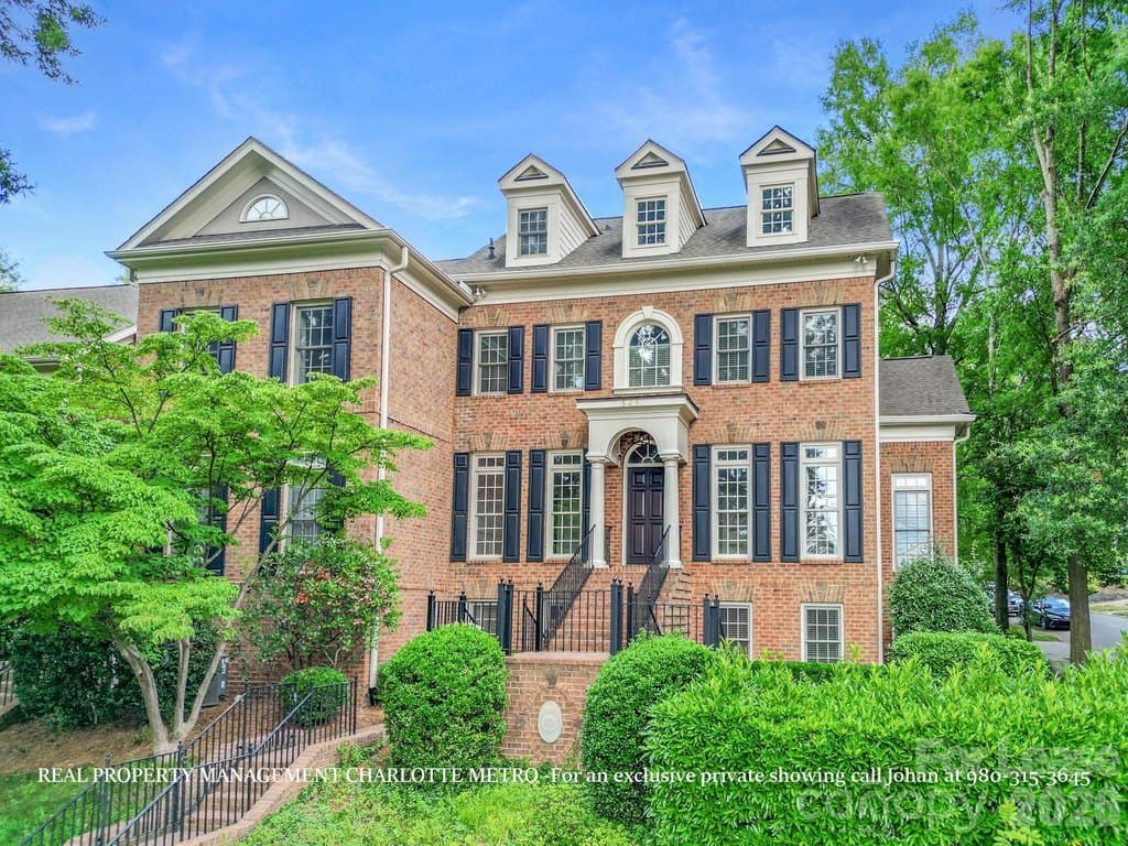 529 Queens Rd