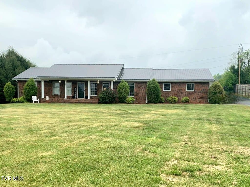 541 N Holston River Dr