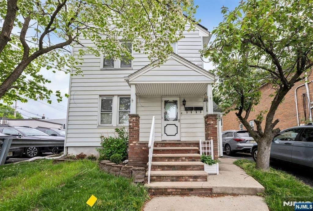 9 Spencer Ave