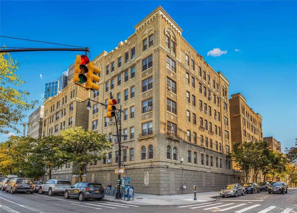 1100 Grand Concourse Apt 5H