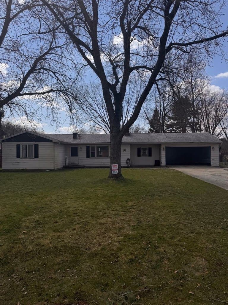 10042 Helena Dr