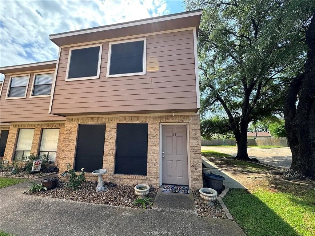 2807 Wildflower Dr Apt 27