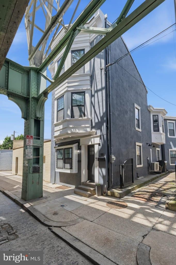 4331 Cresson St