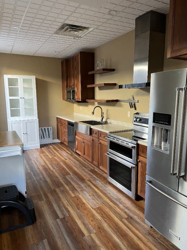 12 2nd St NE Unit 6