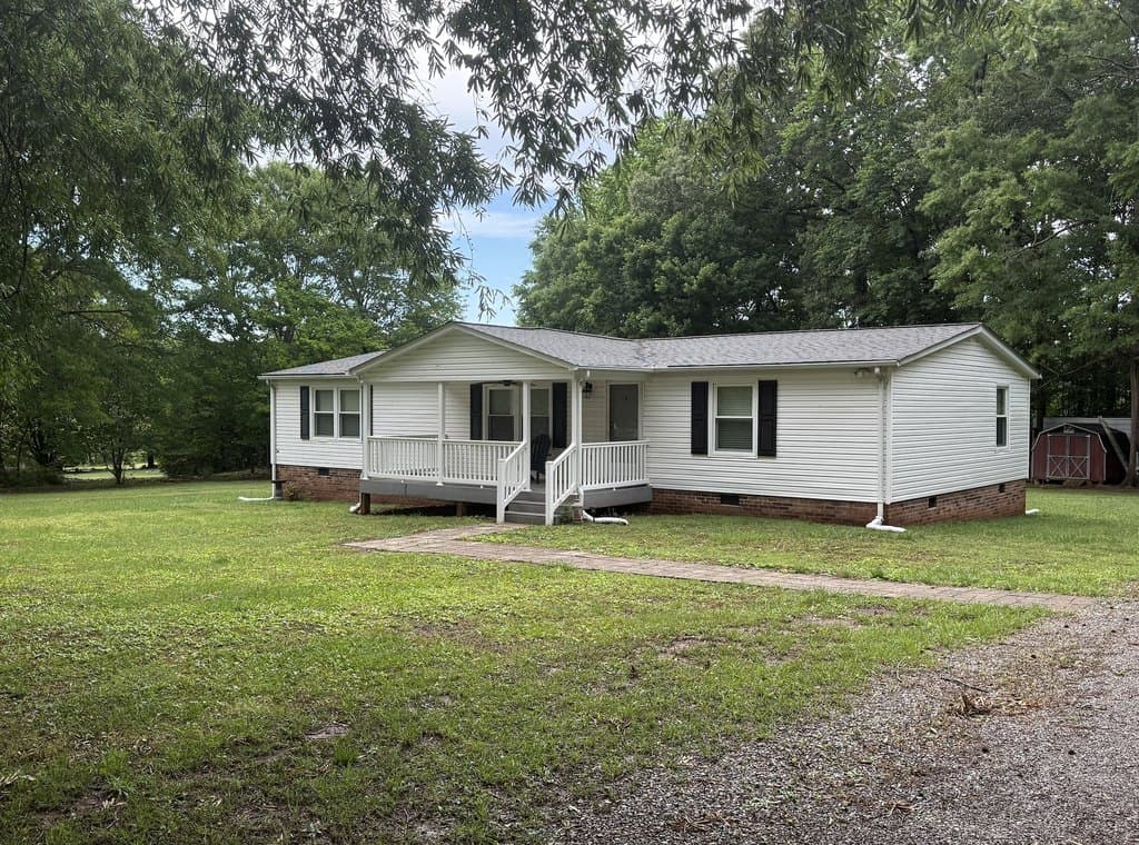 1569 Loomfixer Lake Rd