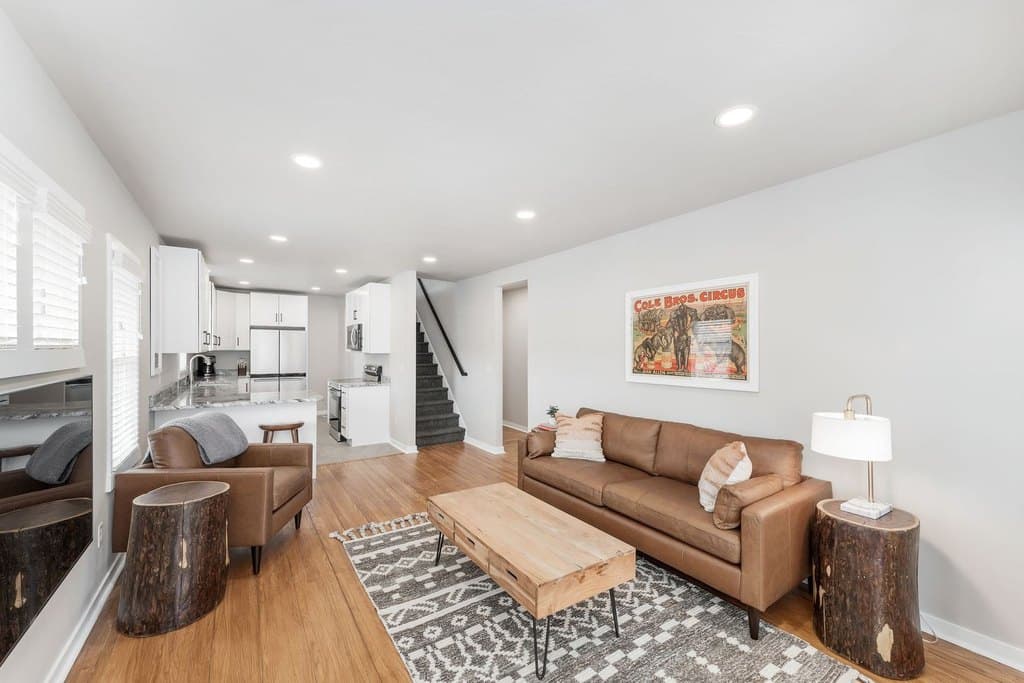 1205 S 7th Ave