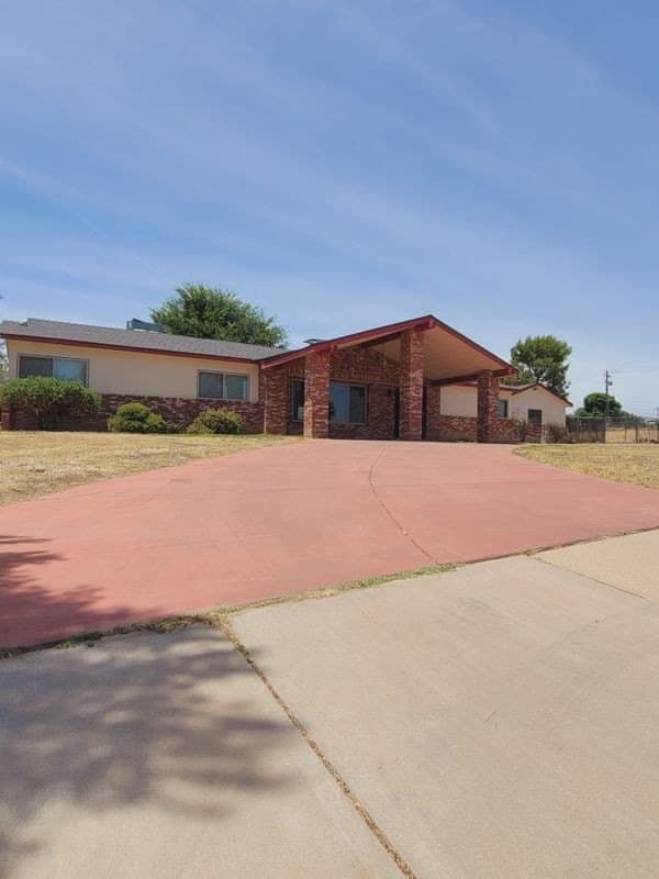 1210 Greenwood Dr