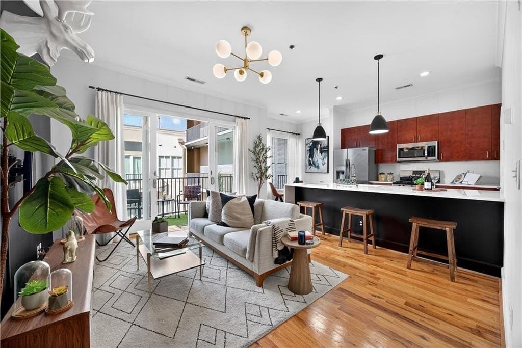 384 Ralph McGill Blvd NE Unit 322