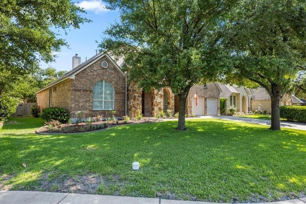 2127 Clear Lake Pl